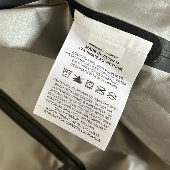 Brand New Nike Black Trail GORE-TEX INFINIUM Running Jacket Loose Fit Packable - Picture 15 of 16